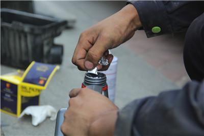 汽車(chē)保養(yǎng)被用廢油回收、山寨貨? 只用這招就能避免